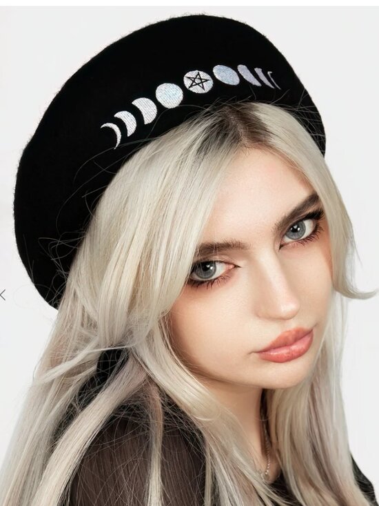 Disturbia Accessories - Disturbia - Lunar Embroidered Beret